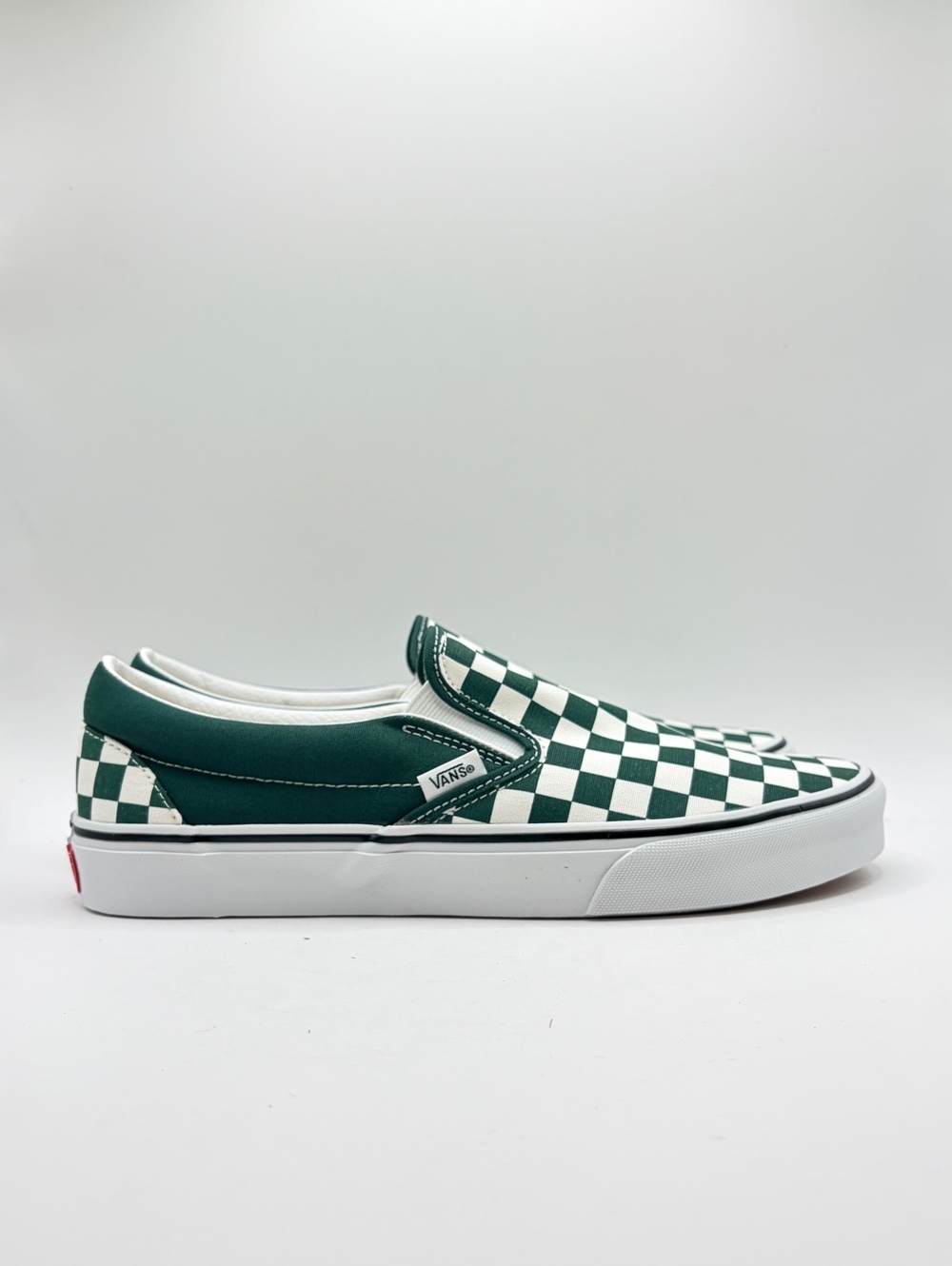 Vans Classic Slip-On Color Theory Checkerboard Men’s 9 / Women’s 10.5
